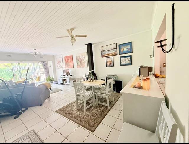 2 BEDROOM TOWNHOUSE FOR SALE IN FLORA GARDENS